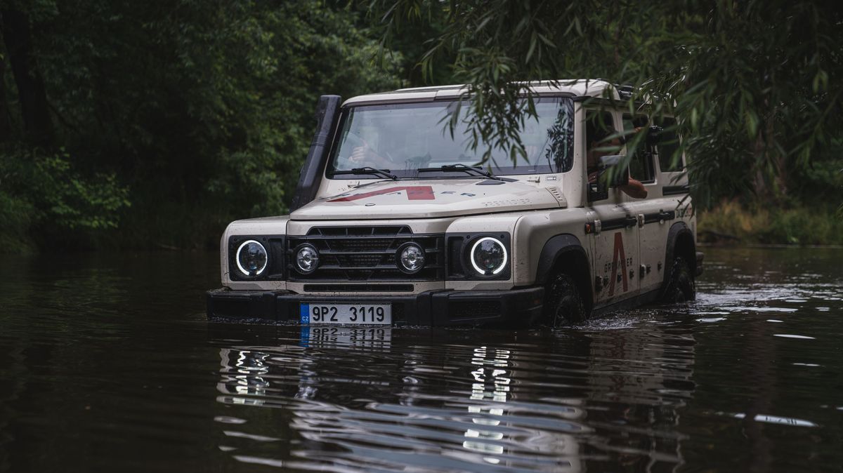 Ve stopách Defenderu: Anglického drsňáka INEOS Grenadier si konečně můžete koupit i u nás