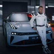 Zeekr 001 FR a Kimi Räikkönen.