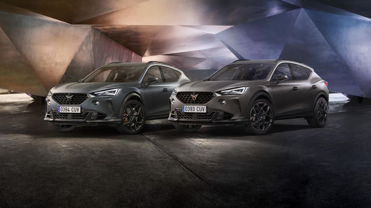 Vzácnější Cupra tu ještě nebyla. K výročí si nadělila hned dvě edice, rovnou s pětiválcem!