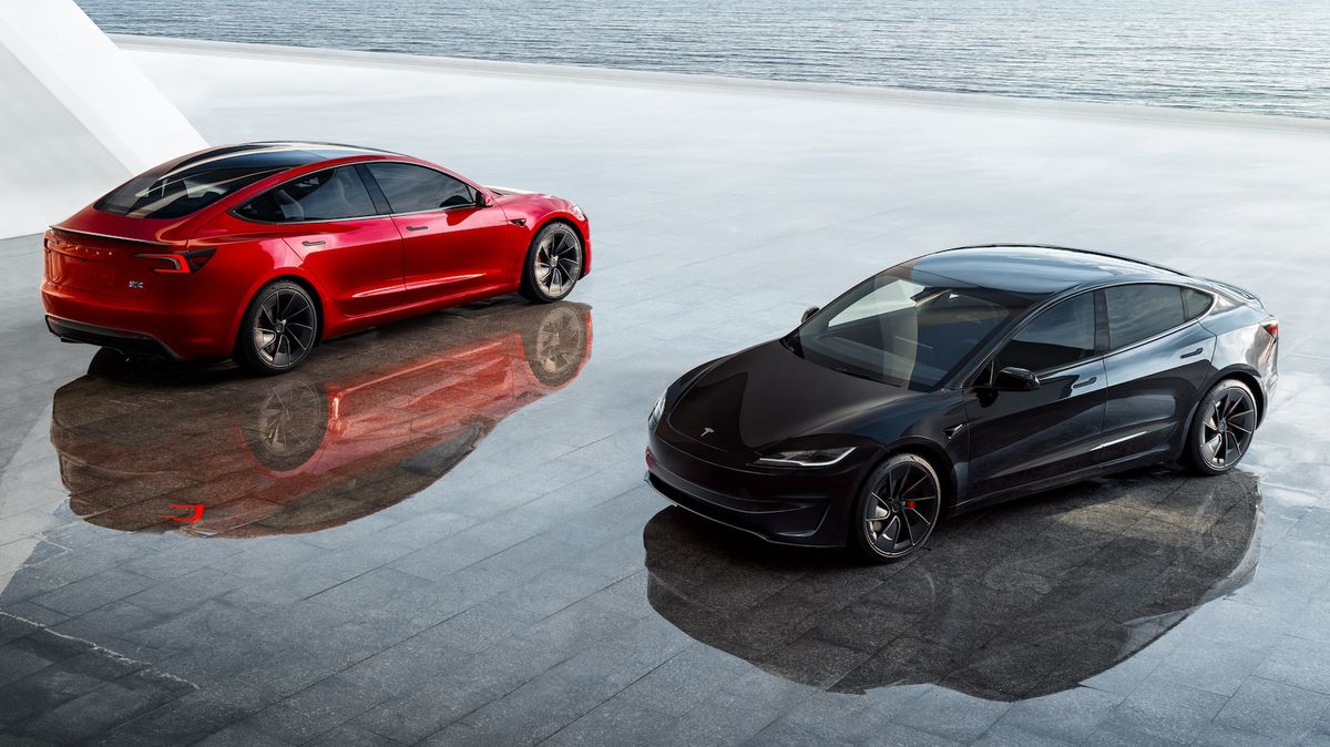 Tesla představila nejvýkonnější Model 3 všech dob. Highland Performance vás při akceleraci rozdrtí