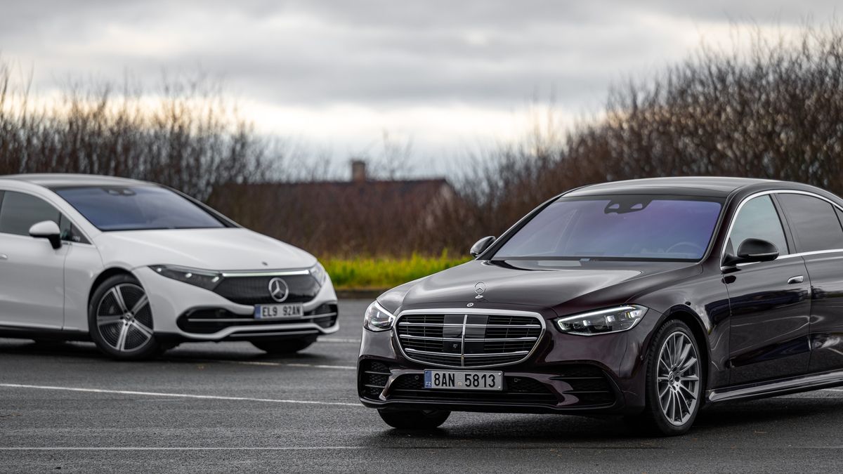 Mercedes šlape na brzdu a zpomaluje plány s elektromobilitou. Zákazníci rozhodli