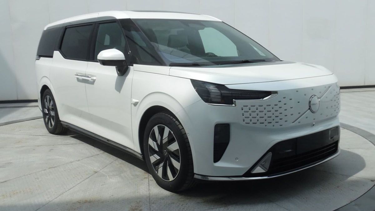 Číňané zkazili Volvu překvapení: Luxusní minivan unikl na veřejnost z čínského ministerstva