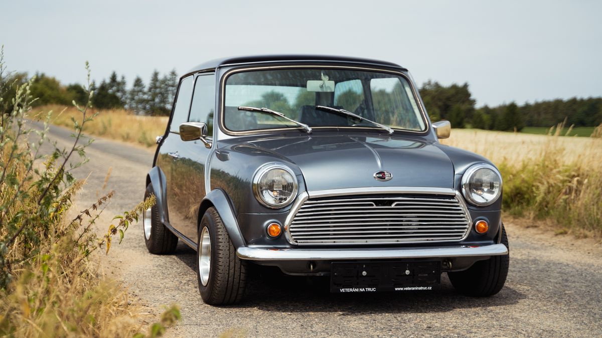 Austin Cooper S je absolutně fantastický. Také podle toho stojí, svezete se ale neskutečně