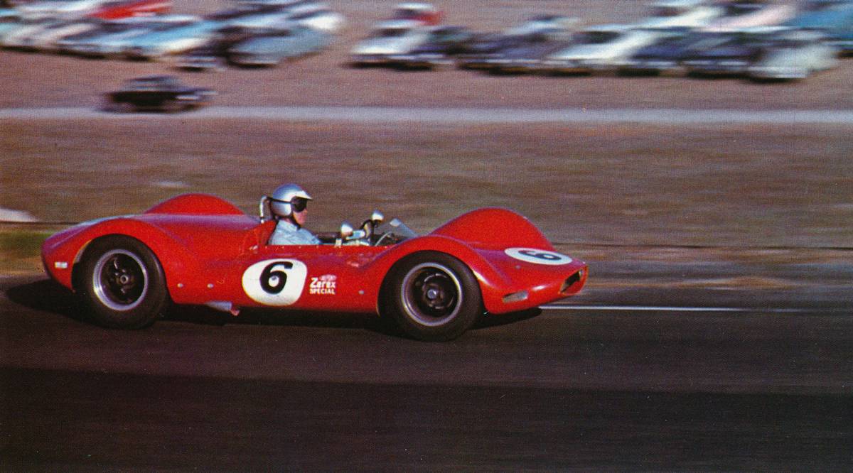 S vozem Zerex Special na základě Cooperu F1 vyhrál v Laguna Seca (1962)