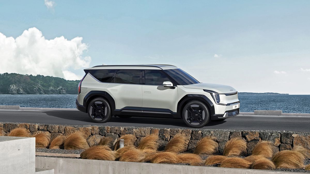 Nová Kia EV9 na prvních fotkách: Největší elektromobil sází na chytrý interiér
