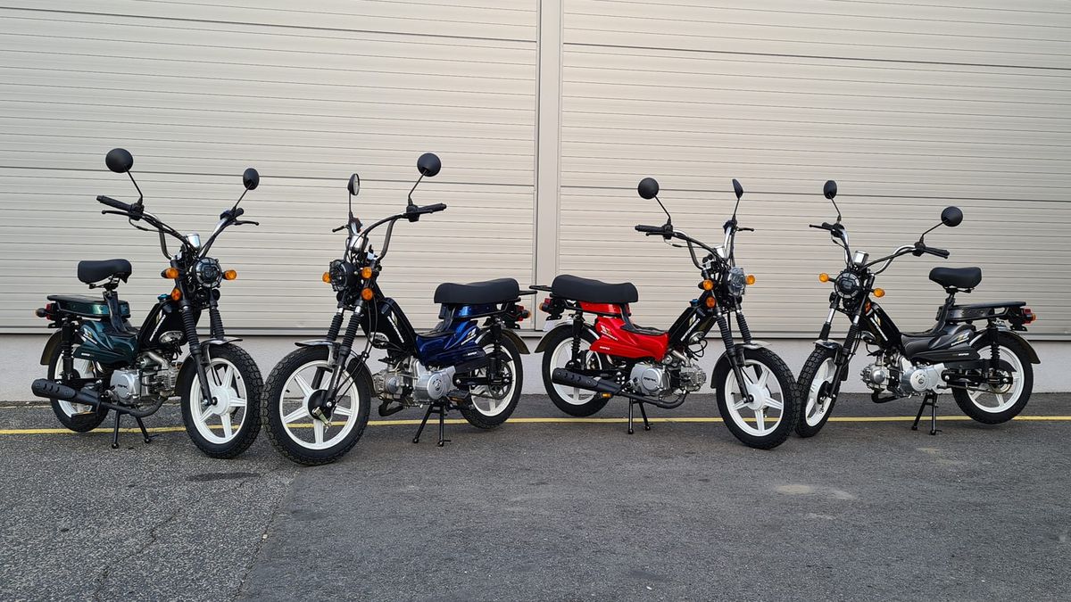 Český moped stále žije! Moc nestojí, nic nežere a bude jezdit až do roztrhání těla