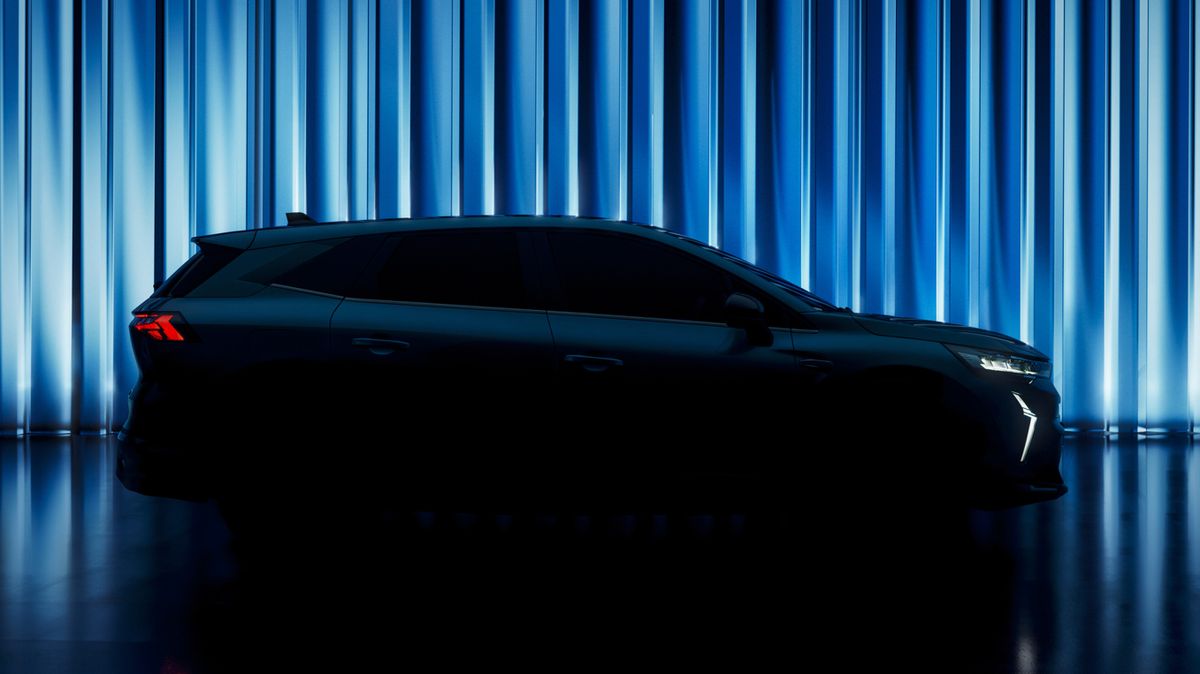 Renault chystá velmi praktickou novinku s velkým kufrem. Premiéra již za pár týdnů, v prodeji letos v létě