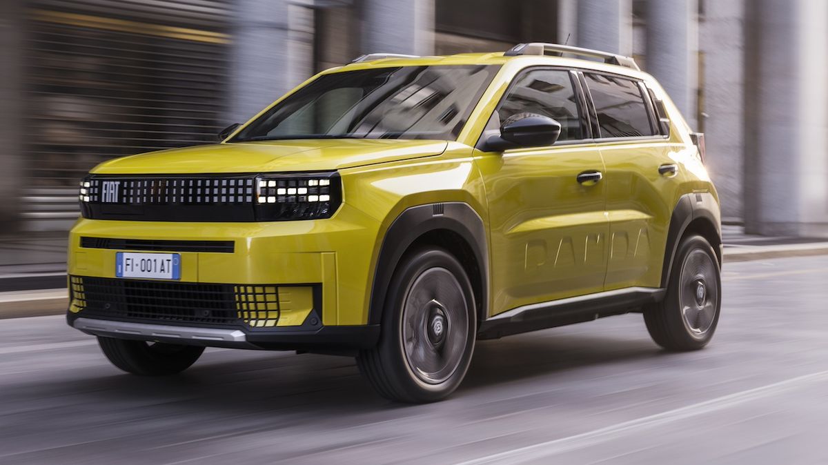 Fiat ukázal interiér nové Grande Pandy, představil motorizace a nečekaně potvrdil dvě nové varianty