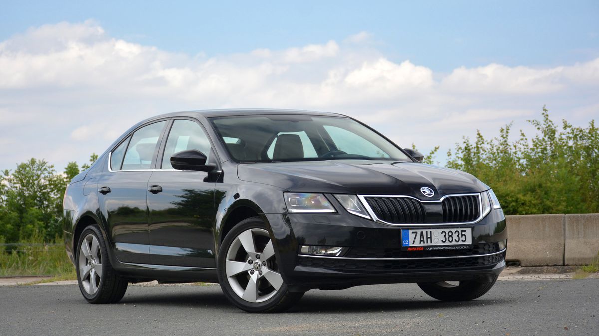 Zapomeňte na 2.0 TDI! Škoda Octavia III umí být s motorem 1.5 TSI zázračně úsporná a jezdí lépe