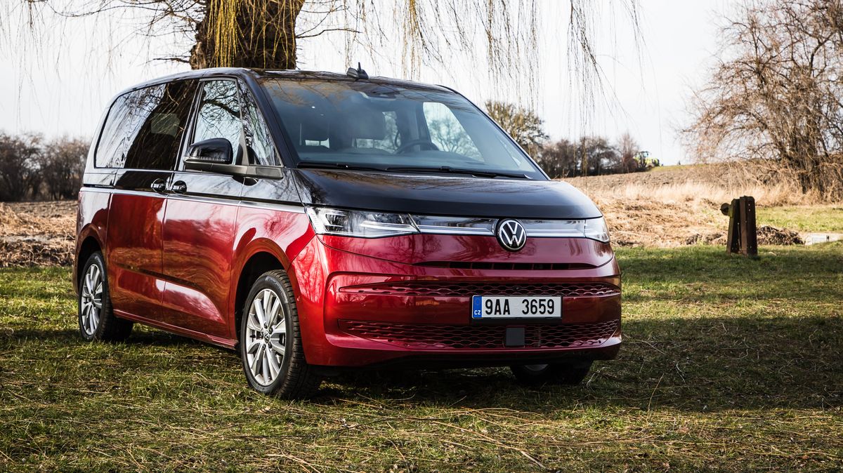 Odpověď na nekončící zdražování? VW Multivan přijíždí do Česka s obrovskou slevou. Zájemci ušetří klidně čtvrt milionu