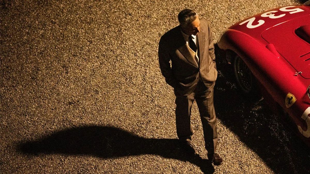 Vyhrát, nebo nic: Film o Enzu Ferrarim se představuje v traileru, bude to strhující podívaná
