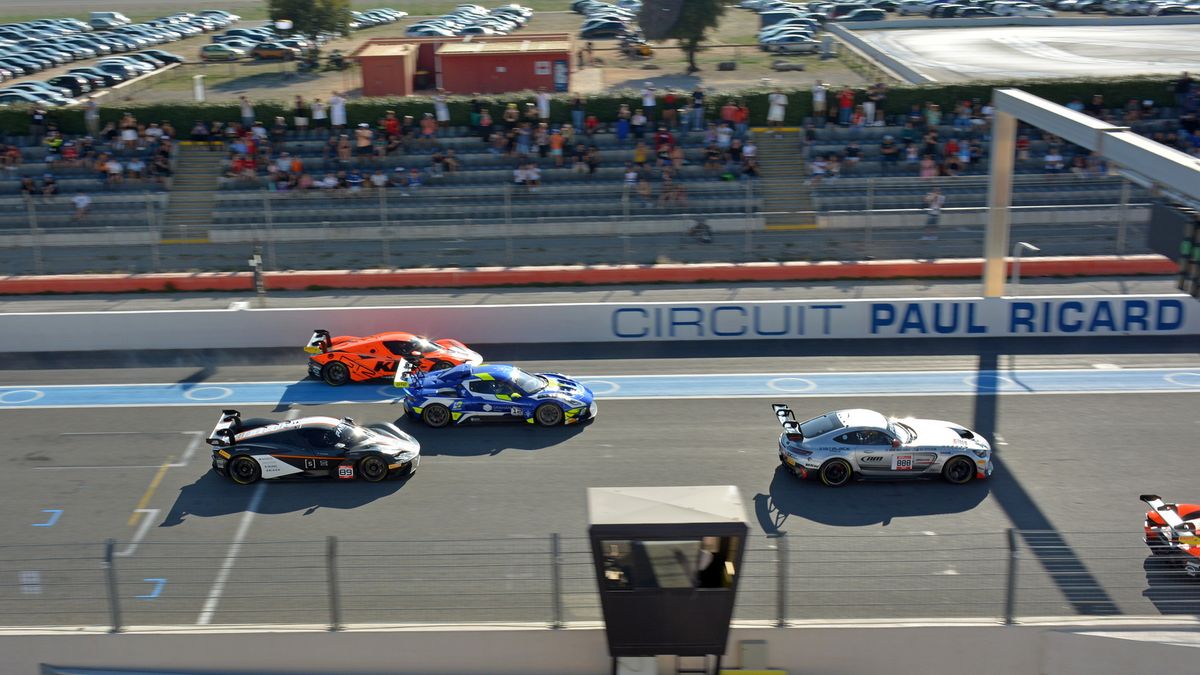 Senzační výsledek pro náš motorsport: Český tým RTR a závodník Jan Krabec vezou z Paul Ricard titul evropských mistrů v GT2