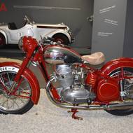 Jawa 500 OHC typ 15 z roku 1950, kterou dostal ke zkouškám známý závodník Václav Stanislav