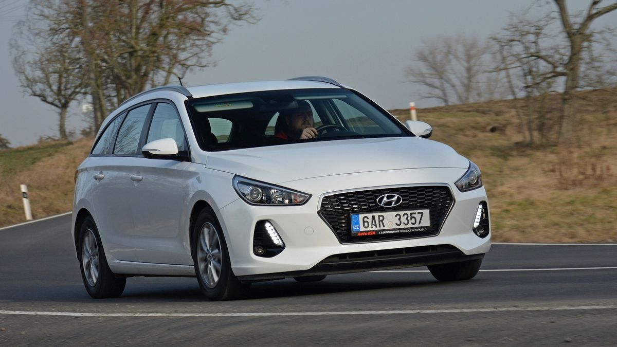 Vybrali jsme překvapivě dostupné ojetiny i v době zdražování: Našli jsme tajné bazarové tipy od Renaultu, Hyundaie, ale i BMW