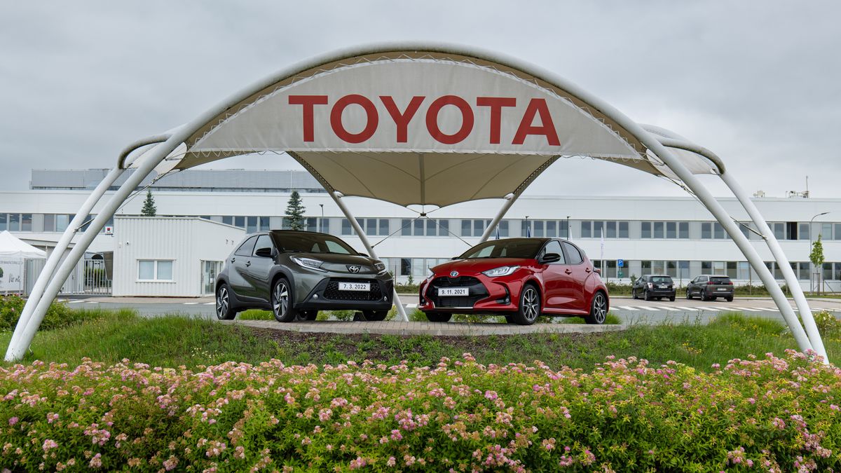 Požár v Žebráku zastavil kolínskou továrnu Toyoty, chybí díly od tamního dodavatele