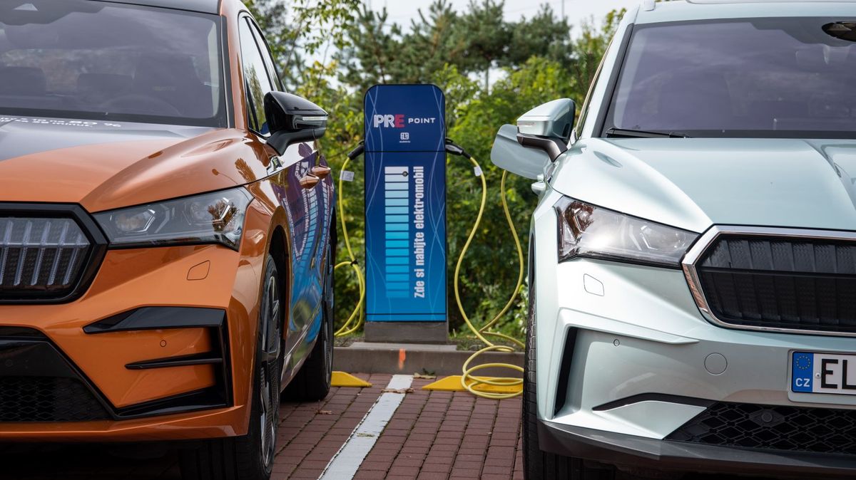 Elektromobilům by mohlo být hej už i v Česku, přibyly desítky nových dobíjecích stanic