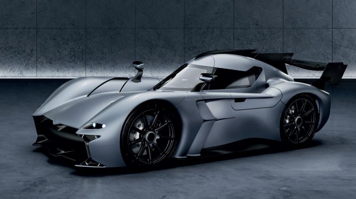 Kapesní Batmobil křížený s vysavačem strčí Formuli 1 do kapsy. Je z Británie a stojí 30 milionů Kč