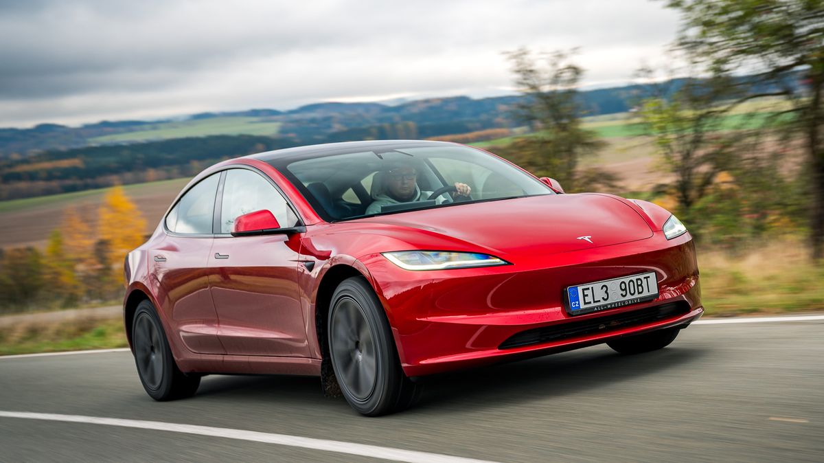 Zlákala vás Tesla? Tak se připravte na celou řadu odlišností. Pro radost i pro zlost