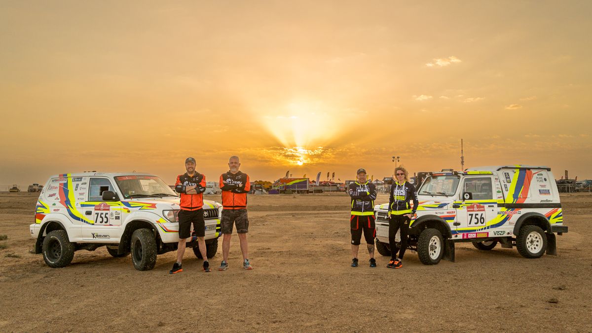 Čeští samurajové opět vyrážejí na Dakar. Nejlepšího Čecha z týmu doprovodí holka a učeň