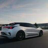 Zeekr 001 FR a Kimi Räikkönen.