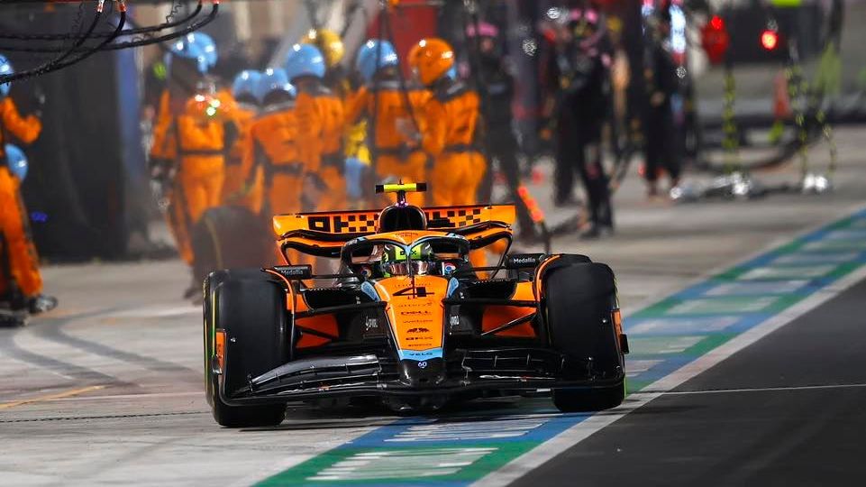 Jedna zastávka F1, tři světové rekordy: Podívejte se na nejrychlejší pit stop v historii, nestihnete ani mrknout