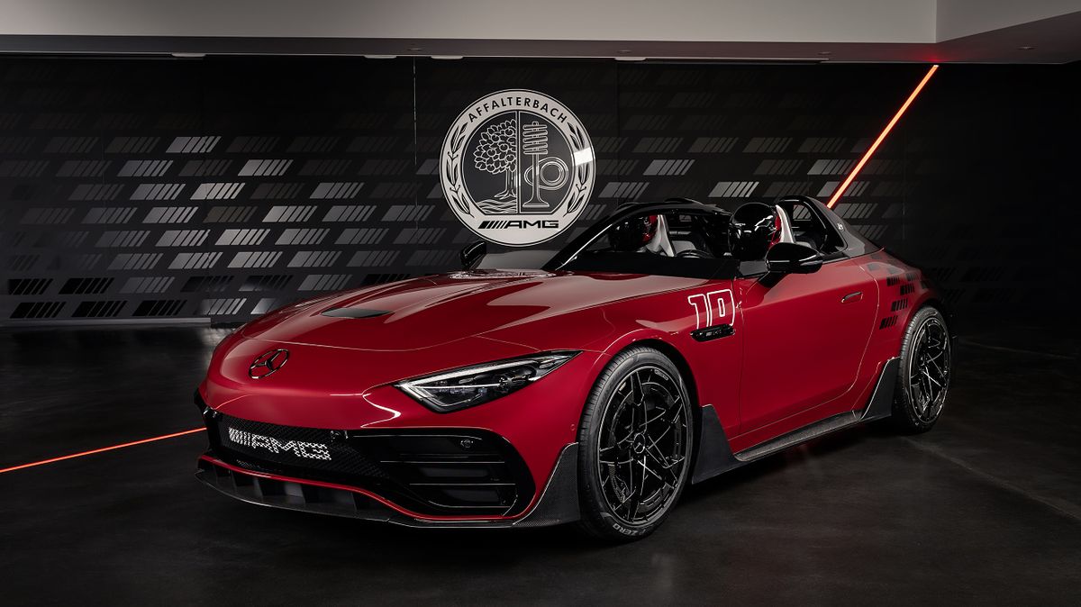 Mercedes-AMG představil specialitku pro hrstku vyvolených. PureSpeed láká na prvek z formule 1 a odkazy na historii