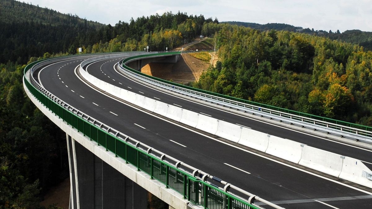 Má to háček: 150 km/h na dálnici? Jen někde a někdy