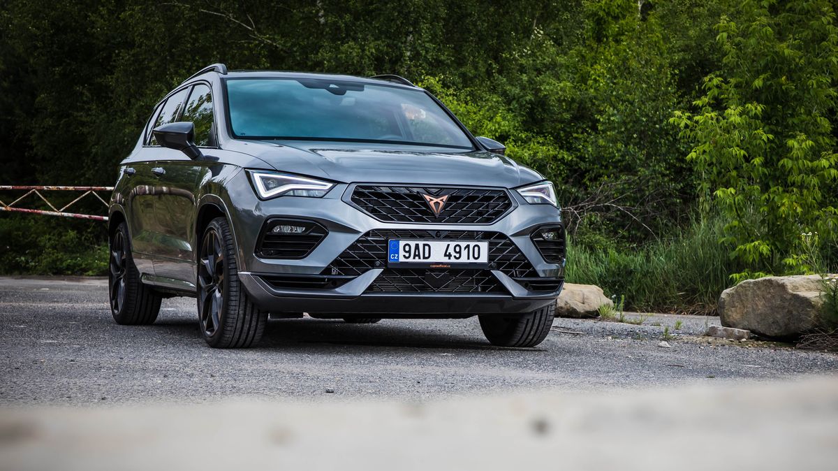 Cupra Ateca je teď nejlevnější v historii: Nasupené SUV dostalo dva nové motory, vybere si každý fanda benzinu