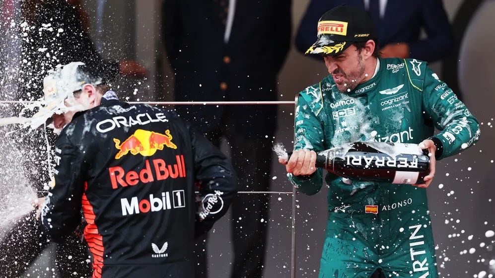 Drama při F1 v Monaku přinesl až déšť. Stal se Verstappen mistrem světa už nyní?