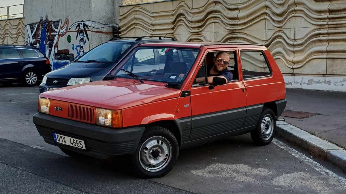 Nejúžasnější krabička od Giugiara: Původní Fiat Panda musí každého nadšence do aut nadchnout
