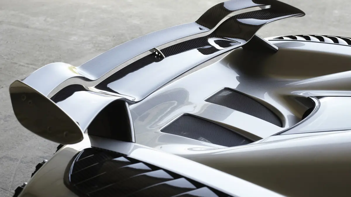 koenigsegg-ccxr-trevita.jpeg