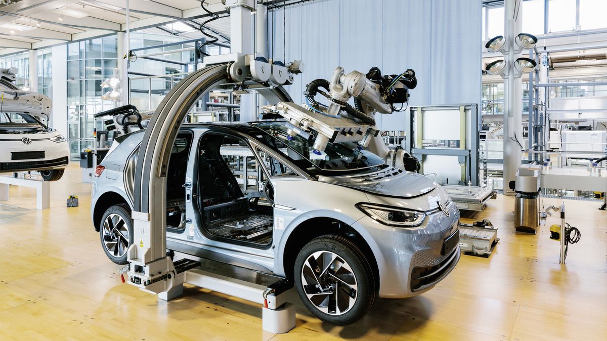 VW počítá se zavíráním závodů ve všech scénářích, řekla zástupkyně zaměstnanců