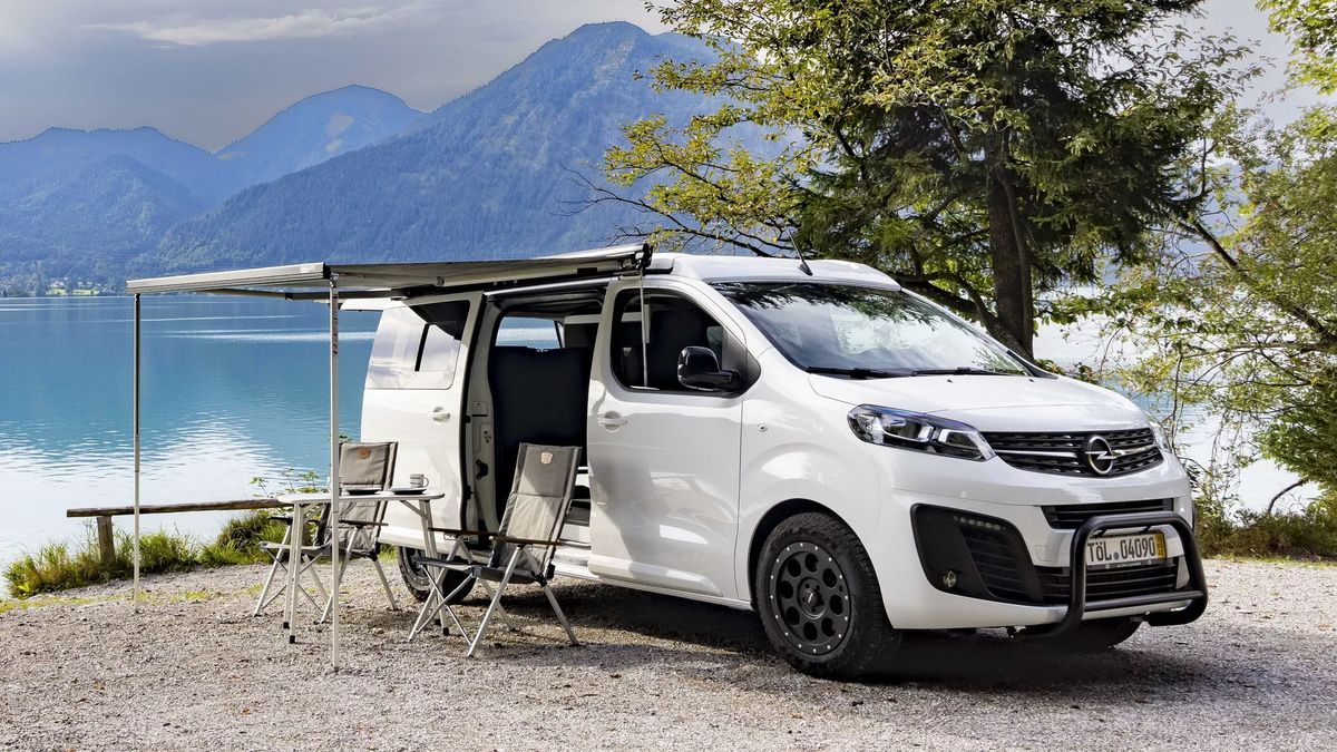 Opel Vivaro Alpincamper je parádní obytňák pro jednotlivce, páry i rodinu. Stačí si vybrat!