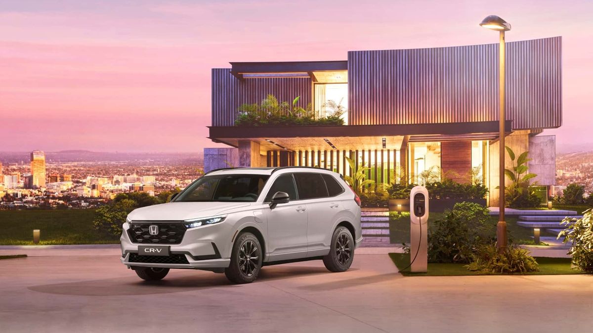 Honda v ofenzivě: Představuje zbrusu nové CR-V a menší ZR-V, zaujme i záhadný elektromobil e:Ny1
