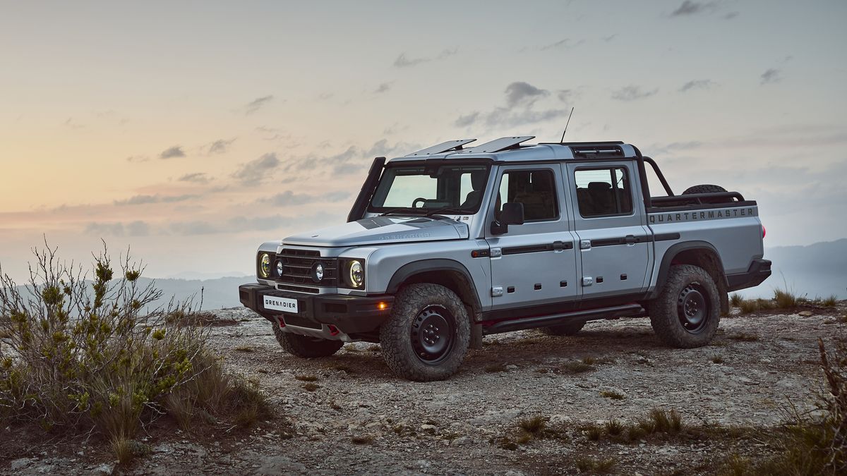 Off-road ze staré školy také jako neúnavný pracant: Grenadier přijíždí jako pick-up