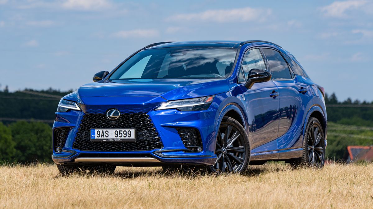 Hybrid pro odpůrce hybridů: Lexus RX 500h umí potěšit i nadšené řidiče