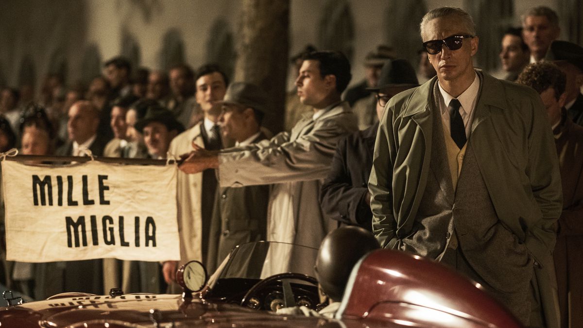 Do kin míří film o životě Enza Ferrariho, bude to biják roku. Věnuje se i méně známým stránkám jeho života. Třeba že zkrachoval…