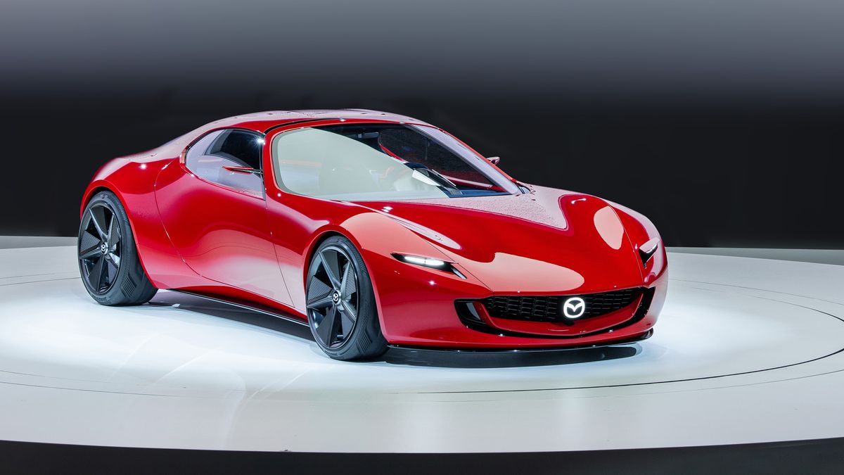Mazda chystá zbrusu nový spalovací motor! Zachránit může i její kultovní sporťák