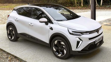 Bestseller Renaultu přijíždí s novými motory a českými cenami. Startuje na půlmilionu, jedna verze potěší i tradiční řidiče