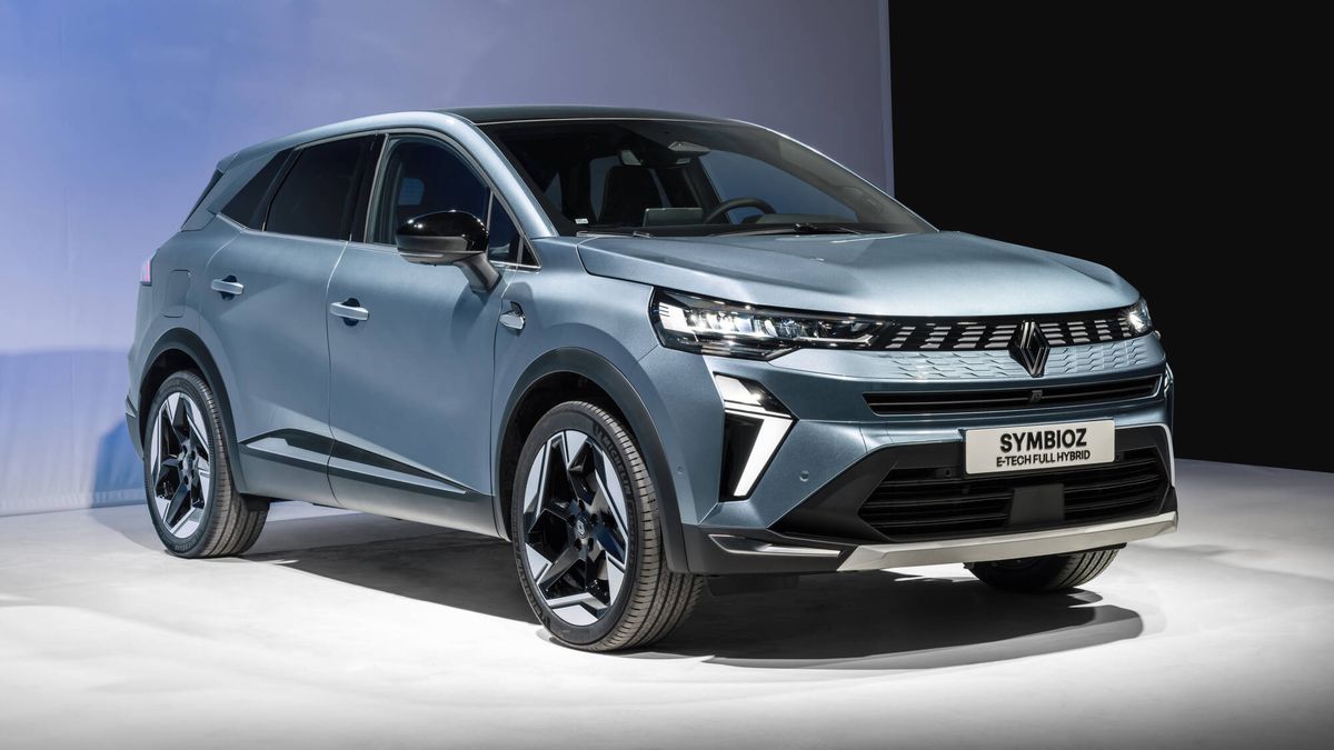 Rodinný Renault s velkým kufrem má české ceny: Symbioz začíná jako hybrid, na benzinové motory si počkáme
