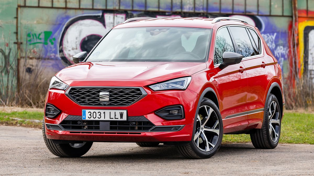 Seat je pořád tady! Opomíjená španělská automobilka modernizuje své bestsellery a postaví levný elektromobil