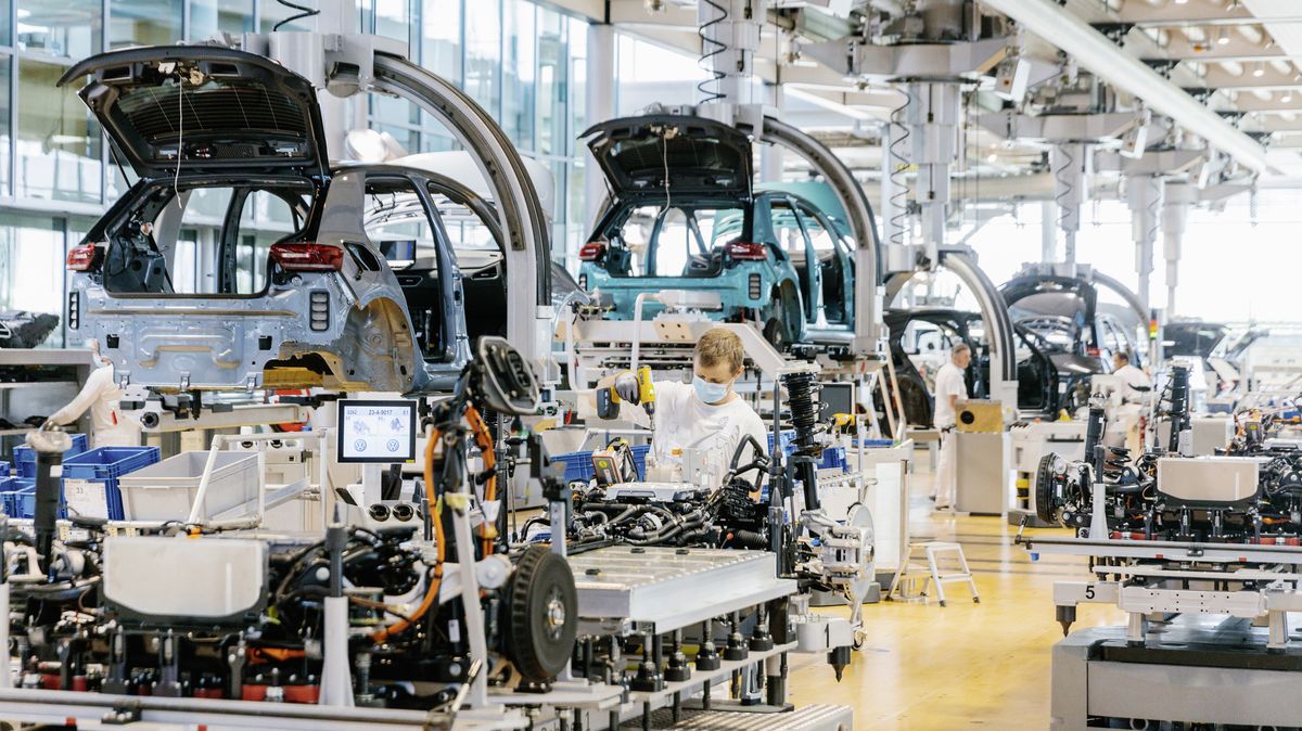 Tohle není dobré: Nálada v německé automobilovém průmyslu se dál zhoršuje. I kvůli clům