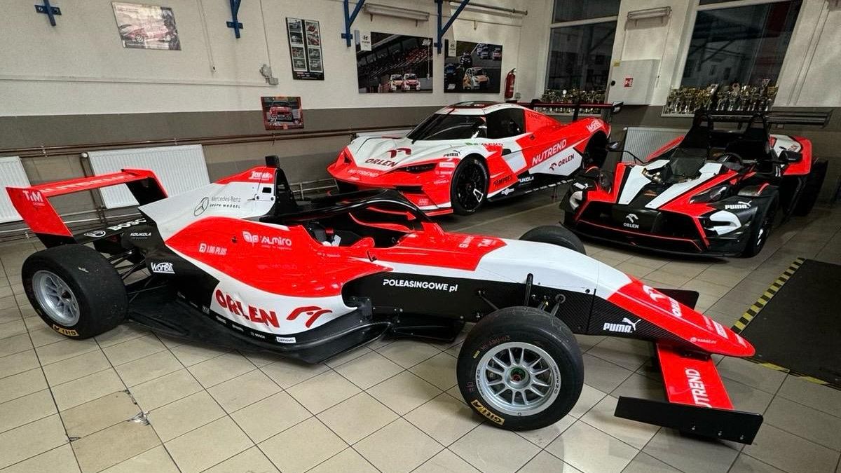 Máte doma závodnický talent, ale světový motorsport je příliš drahý? Janík a Orlen rozjíždí vlastní juniorku