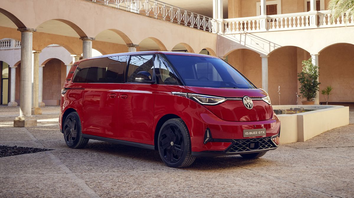 Volkswagen představil svůj obývák na útěku: ID. Buzz GTX má čtyřkolku, výkon 340 koní a až sedm míst