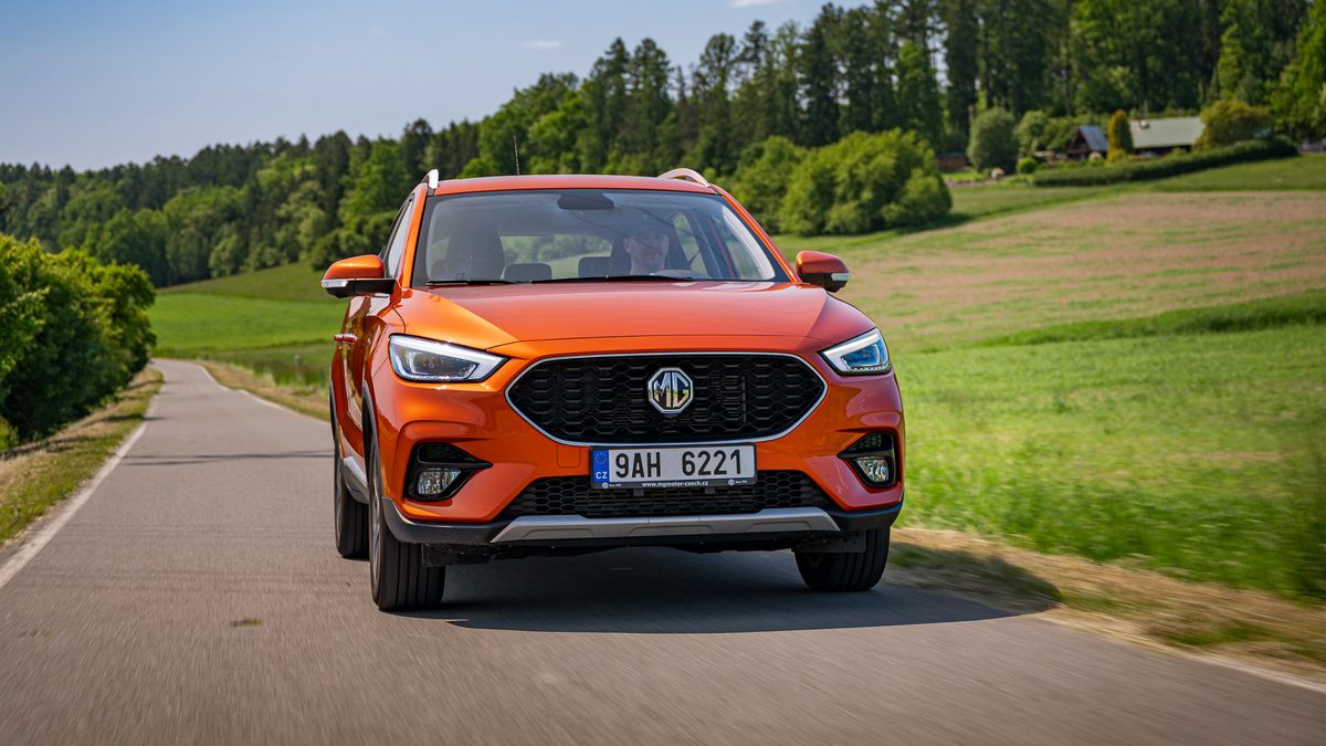 Nabídka roku? V Česku stále koupíte nové SUV se sedmiletou zárukou pod 420 tisíc. A vůbec ne špatně vybavené