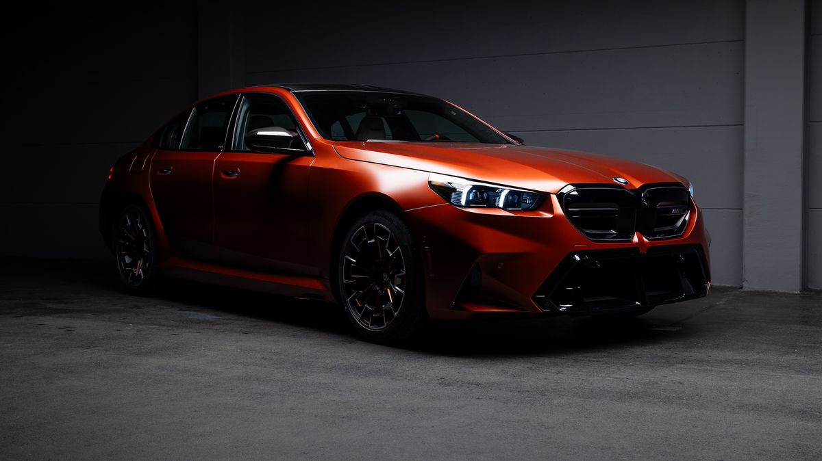 Žádné takové BMW M5 už nevznikne. Unikát má příplatky za 1,3 milionu, teď může být váš