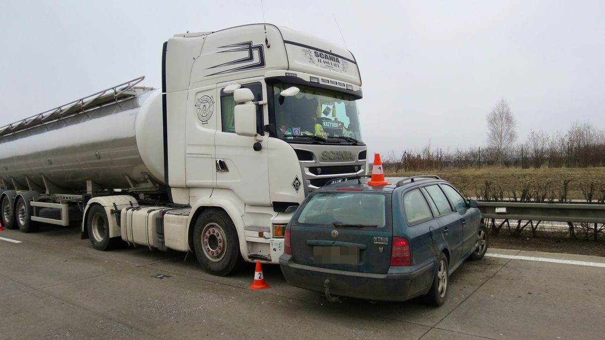Kde nejčastěji bourají náklaďáky? Místo určitě uhodnete. Zvlášť s jedním manévrem však kamioňáci mají problém
