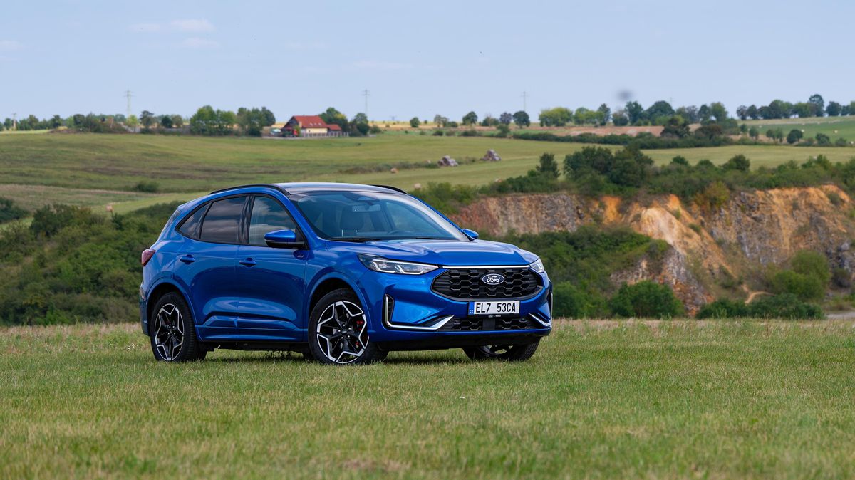 Ford Kuga je nejprodávanější plug-in hybrid v Evropě. Chápeme to nejen díky velmi nízké spotřebě. Ale jedna věc se modernizaci nepovedla