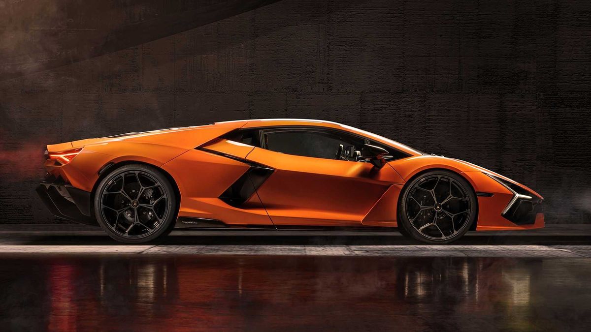 Jaká krize? Lambo má beznadějně vyprodáno, dnes objednané auto dostanete za tři roky