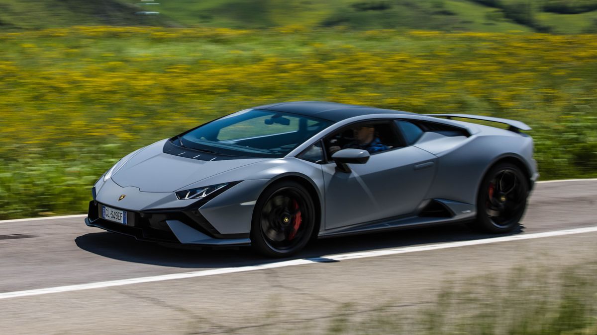 Chytit býka za rohy: Prohnali jsme ohromující Lamborghini Huracán Tecnica po italských okreskách